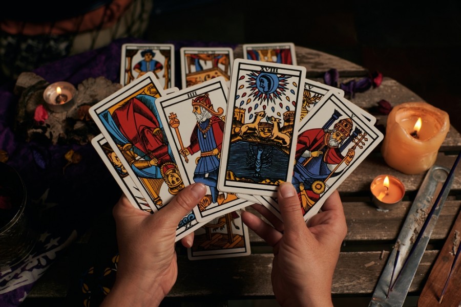 Belier et Taureau : découvrez la carte du Tarot qui représente votre vie !