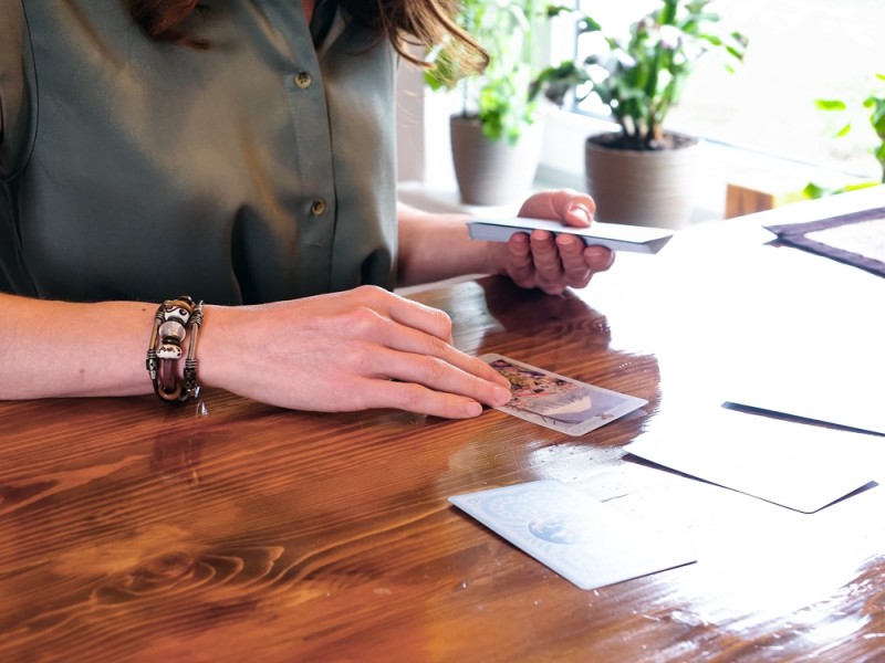 Tarot et travail : quelles sont les clés de votre vie professionnelle ?