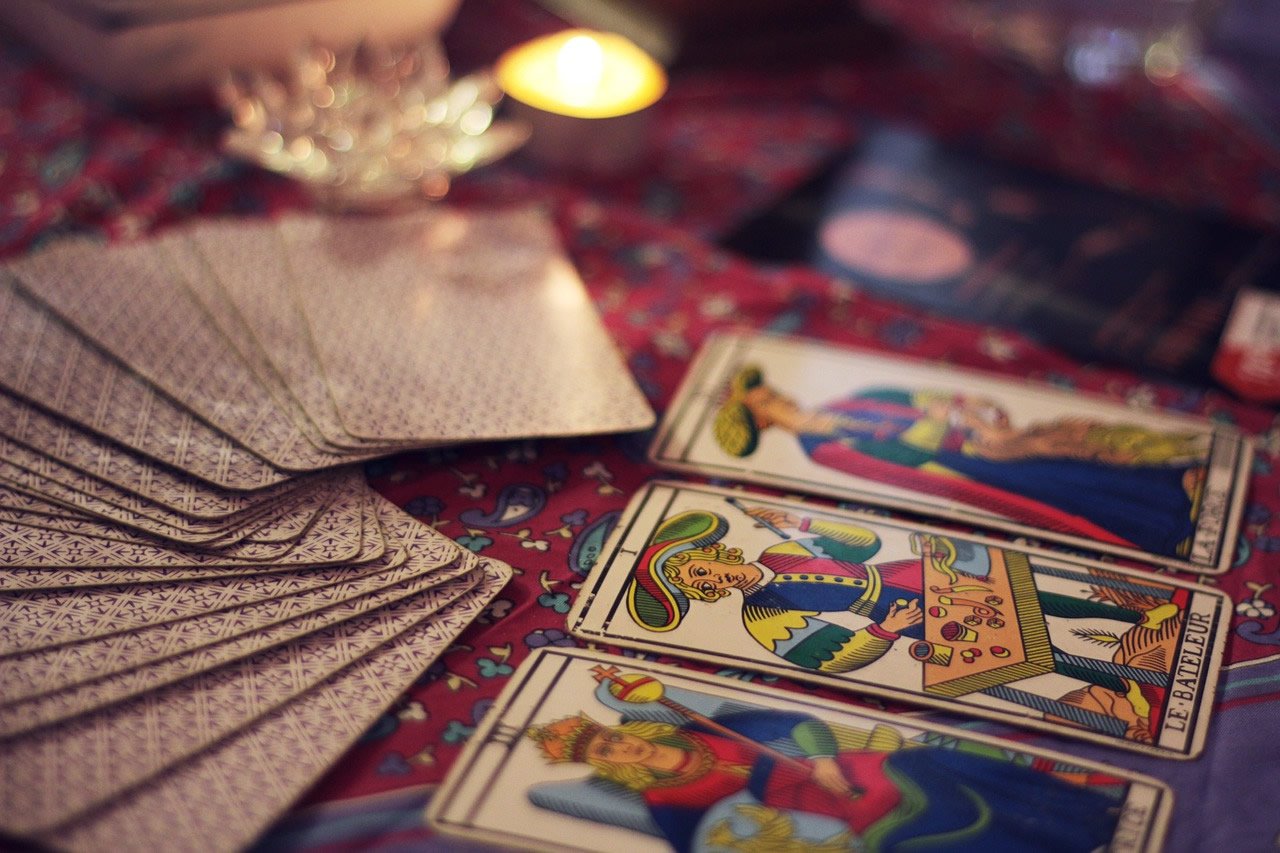 Voyance et tirage du tarot : comment en profiter gratuitement ?